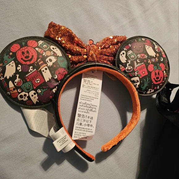 Loungefly Halloween Minnie backpack and ears - Picture 5 of 9